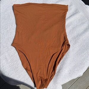 Strapless High-Waist One-Piece Swimsuit in Rust Brown